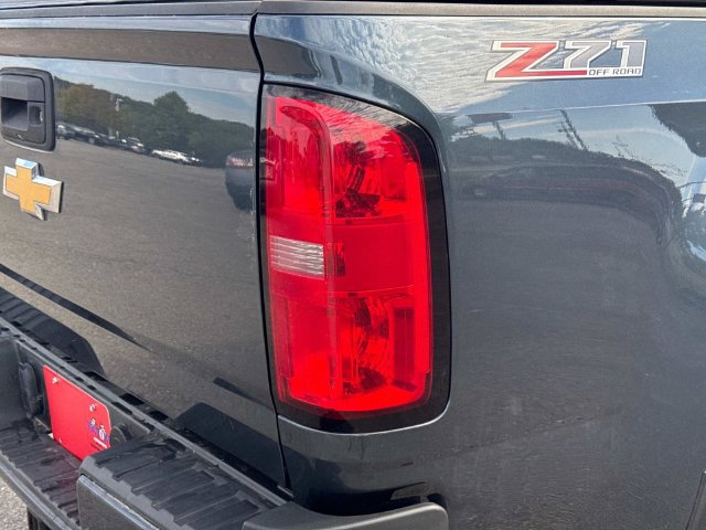 Used 2019 Chevrolet Colorado Z71 AWD/4WD image 12