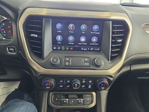 Used 2022 GMC Acadia Denali w/ Denali Ultimate Package image 17