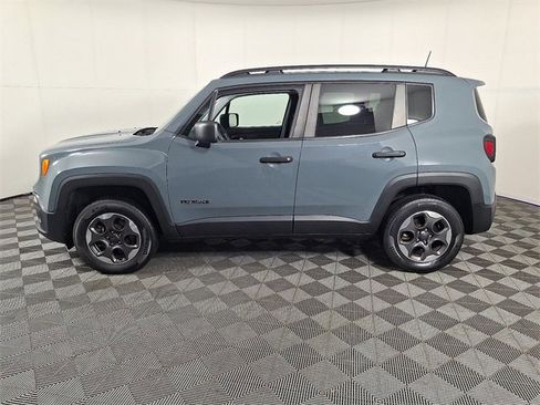 Used 2018 Jeep Renegade Sport w/ Power & Air Group image 7