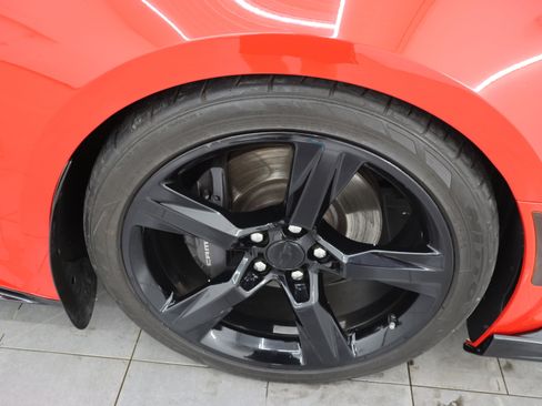 Used 2017 Chevrolet Camaro SS RWD image 3