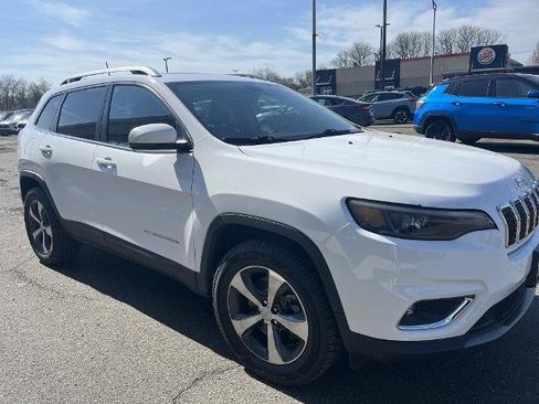 Used 2019 Jeep Cherokee Limited AWD/4WD image 3
