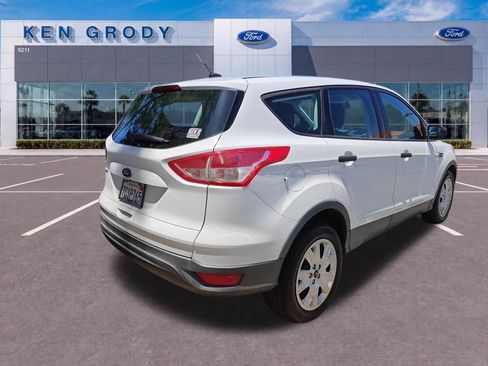 Used 2014 Ford Escape S FWD image 3