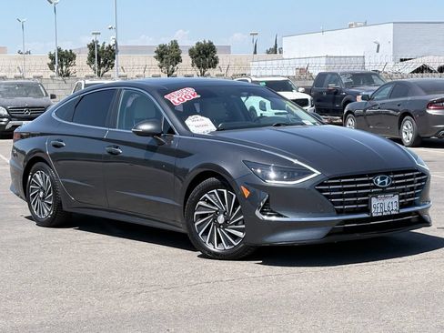 Used 2023 Hyundai Sonata Limited FWD image 2