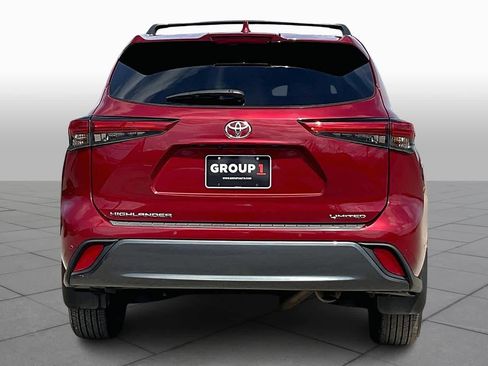 Used 2023 Toyota Highlander Limited image 5