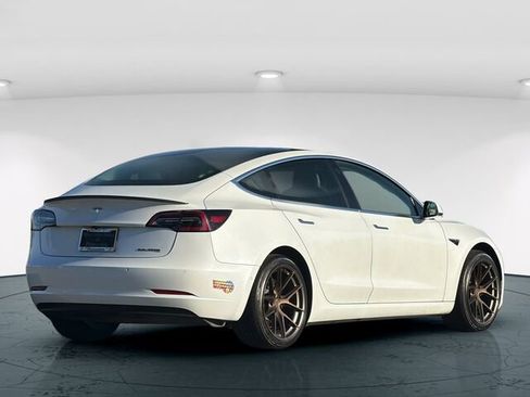 Used 2020 Tesla Model 3 Standard 4D Sedan image 7