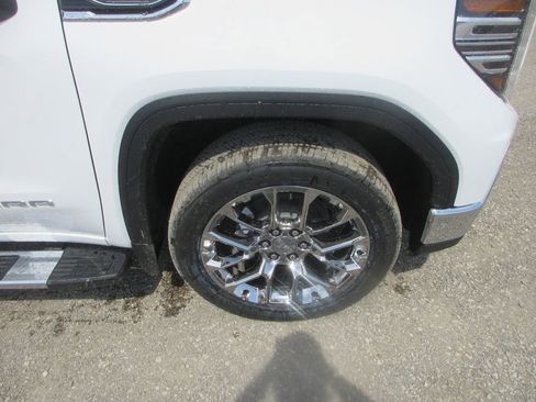 New 2026 GMC Sierra 1500 SLT w/ SLT Premium Plus Package image 13