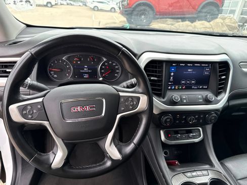 Used 2023 GMC Acadia SLT FWD image 19