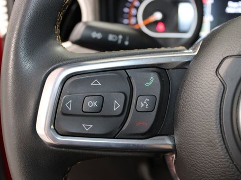 Used 2025 Jeep Wrangler Unlimited Sahara AWD/4WD image 18