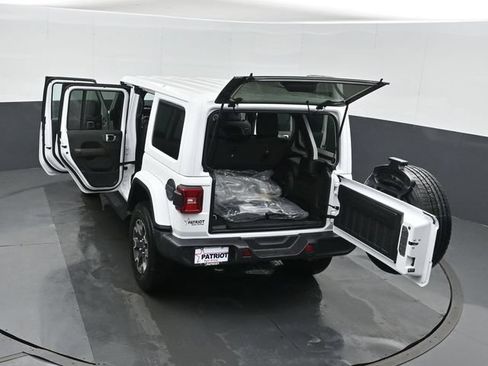 New 2026 Jeep Wrangler Sahara AWD/4WD image 50
