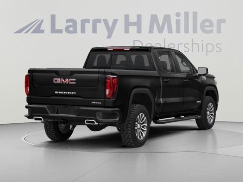 Used 2021 GMC Sierra 1500 AT4 w/ AT4 Premium Package AWD/4WD image 2
