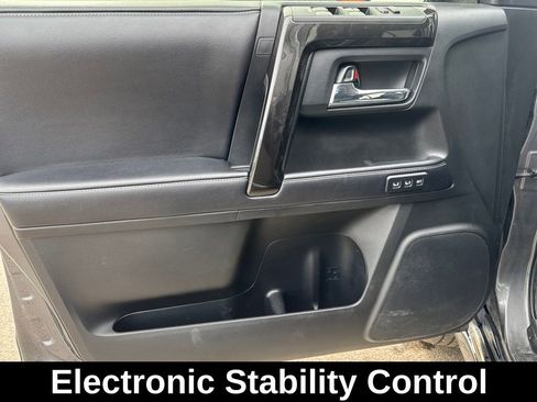 Used 2019 Toyota 4Runner Limited AWD/4WD image 9