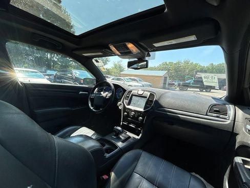 Used 2013 Chrysler 300 S w/ Luxury Group AWD/4WD image 19