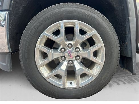 Used 2015 GMC Sierra 1500 SLT w/ SLT Crew Cab Value Package AWD/4WD image 18
