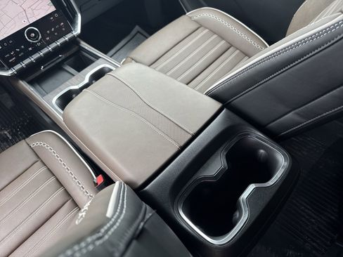 New 2026 GMC Acadia Denali Ultimate w/ LPO, Floor Liner Package image 23