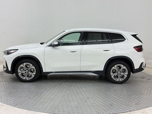 Certified 2023 BMW X1 xDrive28i w/ Convenience Package AWD/4WD image 2