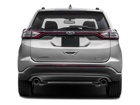 Used 2016 Ford Edge Titanium w/ Equipment Group 302A FWD image 5