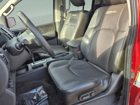 Used 2014 Nissan Frontier PRO-4X w/ Pro-4x Luxury Package AWD/4WD image 20