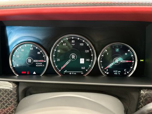 Certified 2022 Rolls-Royce Cullinan Black Badge w/ Dark Exterior Package AWD/4WD image 33