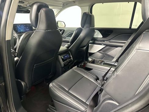 Used 2025 Lincoln Aviator Reserve w/ Equipment Group 201A image 19