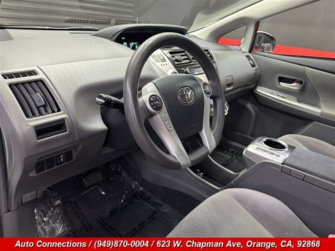 Used 2014 Toyota Prius V Three FWD image 11