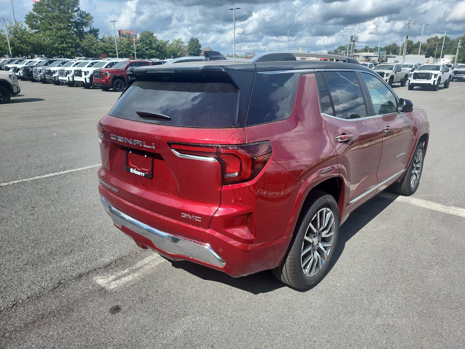 New 2027 GMC Terrain Denali AWD/4WD image 3