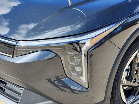 Certified 2025 Kia K4 EX image 6