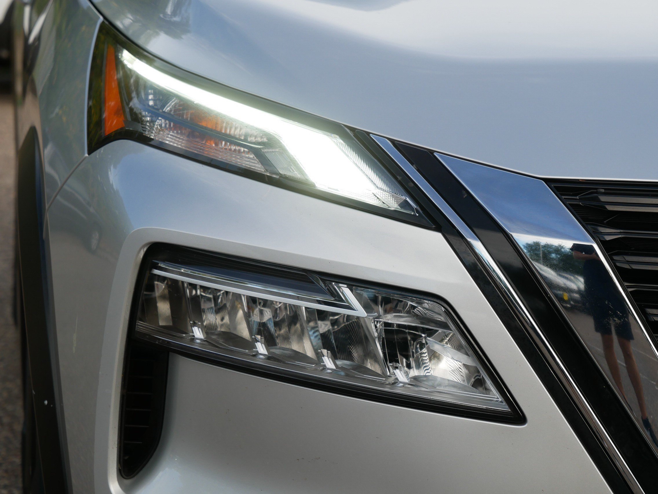 Certified 2023 Nissan Rogue SV w/ SV Premium B Package AWD/4WD image 16