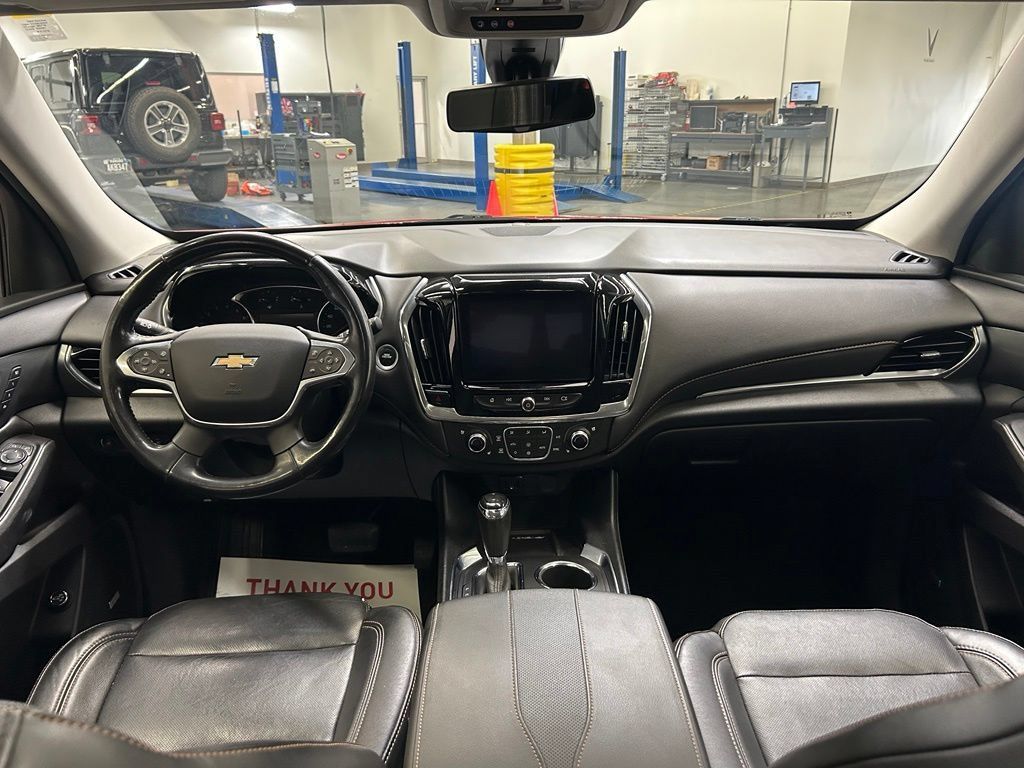Used 2019 Chevrolet Traverse Premier w/ Driver Confidence II Package FWD image 11