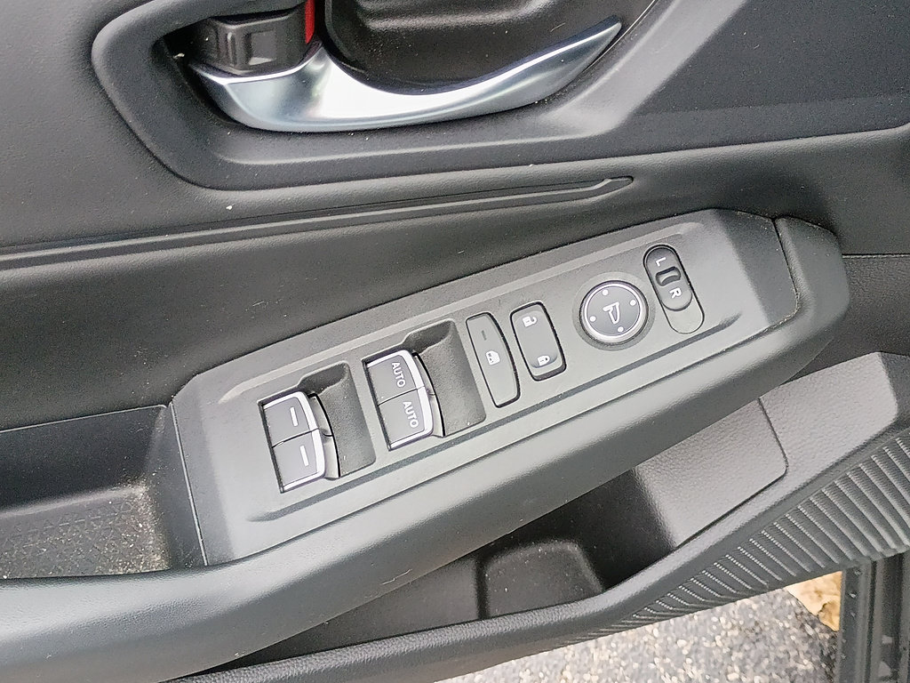Used 2023 Honda Accord EX image 17