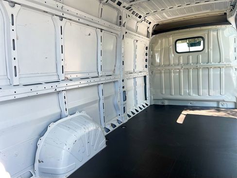 Used 2024 RAM ProMaster 3500 w/ Convenience Group FWD image 23