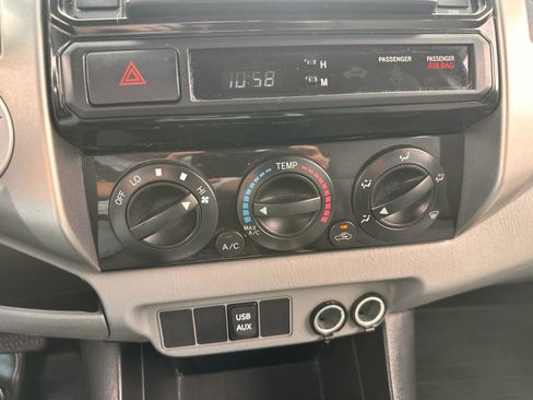 Used 2014 Toyota Tacoma 4x4 Double Cab w/ SR5 Package image 20