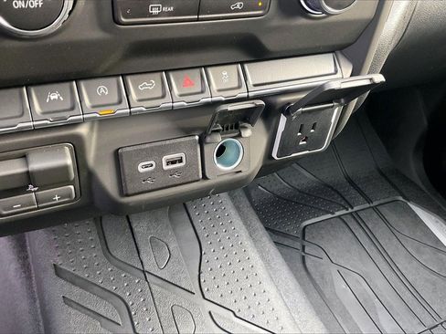 New 2026 Chevrolet Silverado 1500 Custom image 23