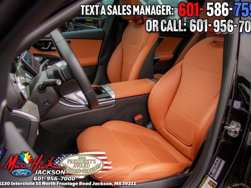 Used 2024 Mercedes-Benz C 300 Sedan image 8