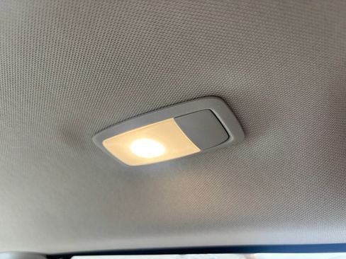 Used 2018 Nissan Murano Platinum FWD image 64