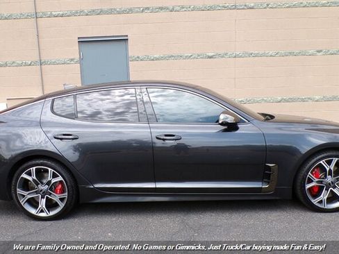 Used 2018 Kia Stinger GT RWD image 5