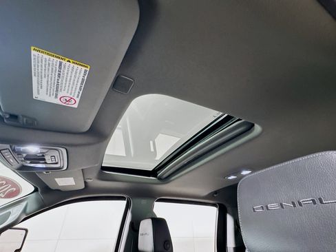 Used 2021 GMC Sierra 2500 Denali w/ Denali Ultimate Package image 6