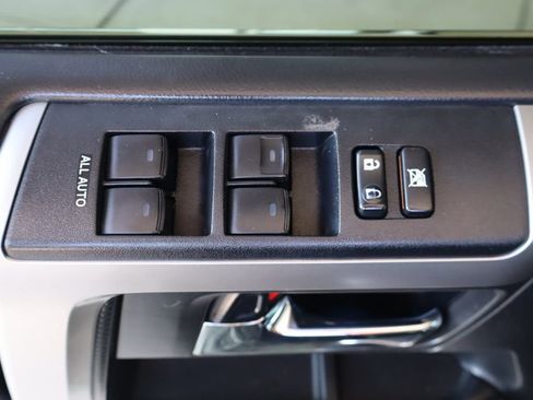 Used 2018 Toyota 4Runner Limited AWD/4WD image 15