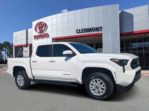 Certified 2024 Toyota Tacoma SR5 image 1
