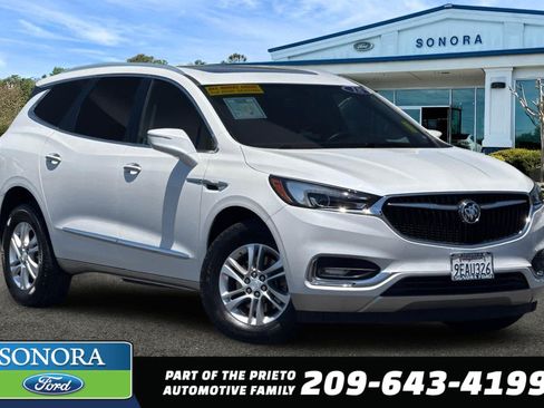 Used 2018 Buick Enclave Essence AWD/4WD image 1
