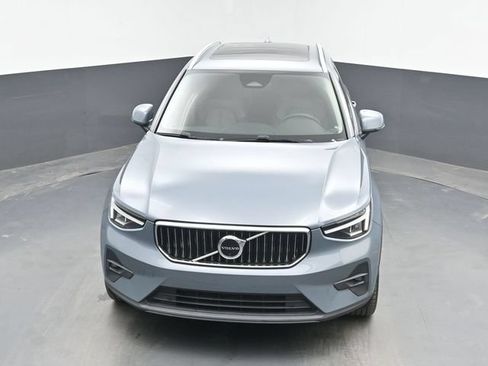 Used 2023 Volvo XC40 B4 Ultimate FWD image 34