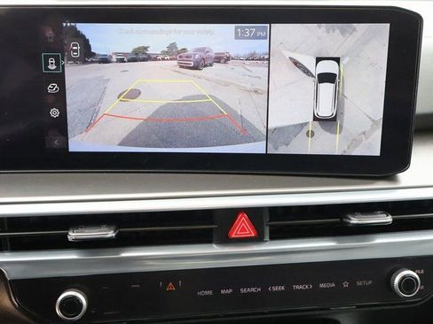 New 2025 Kia Sorento SX FWD image 31