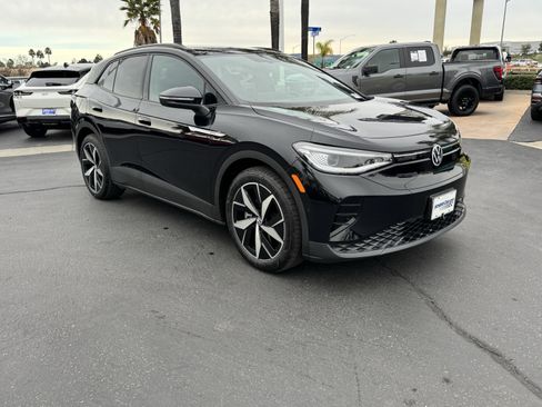 Certified 2023 Volkswagen ID.4 Pro S image 2