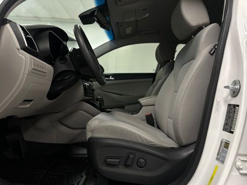 Used 2019 Hyundai Tucson SEL w/ Cargo Package image 16