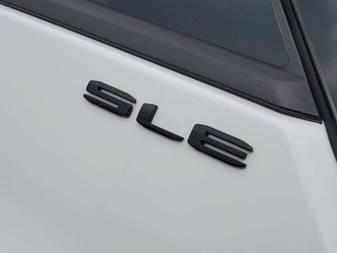 Certified 2023 GMC Terrain SLE w/ Driver Convenience Package FWD image 38