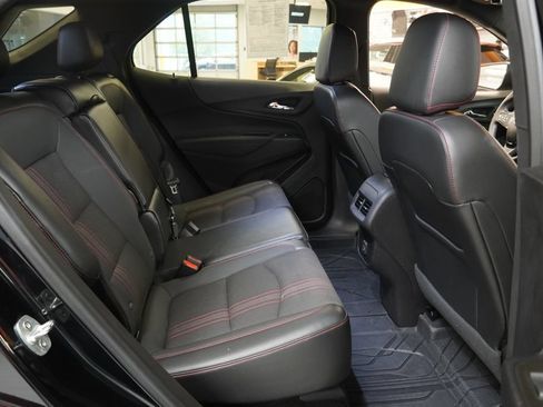 Used 2023 Chevrolet Equinox RS w/ LPO, Floor Liner Package FWD image 33