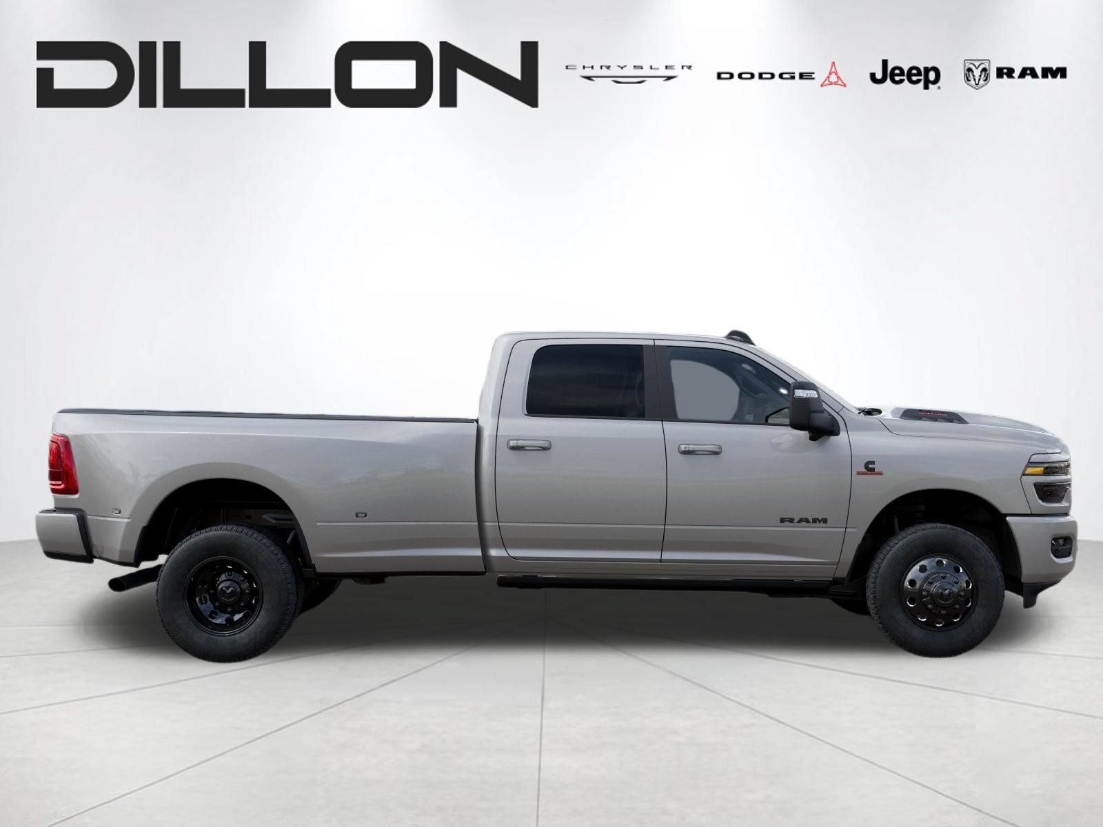 New 2026 RAM 3500 Laramie AWD/4WD image 47