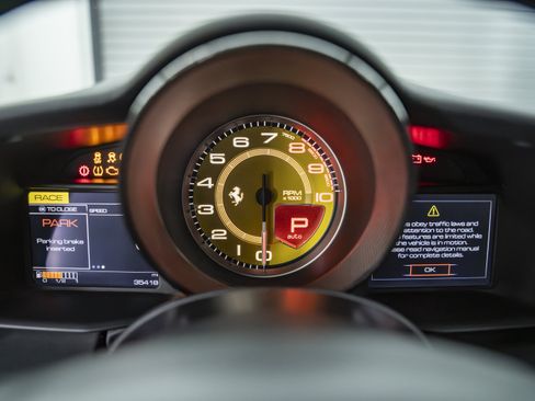 Used 2016 Ferrari 488 GTB RWD image 34