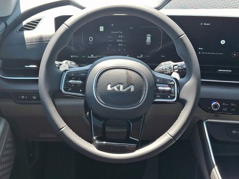 New 2026 Kia Carnival SX FWD image 7