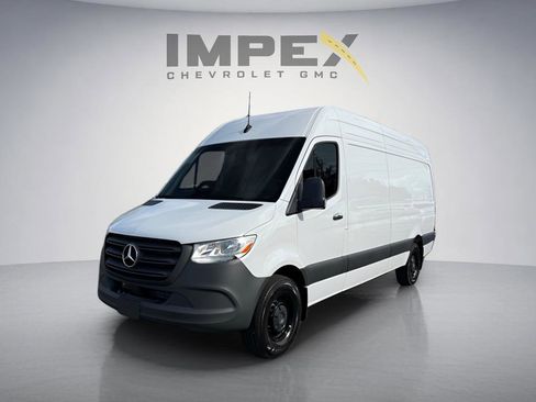 Used 2025 Mercedes-Benz Sprinter 2500 image 1