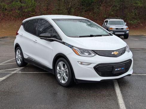 Used 2020 Chevrolet Bolt LT image 11